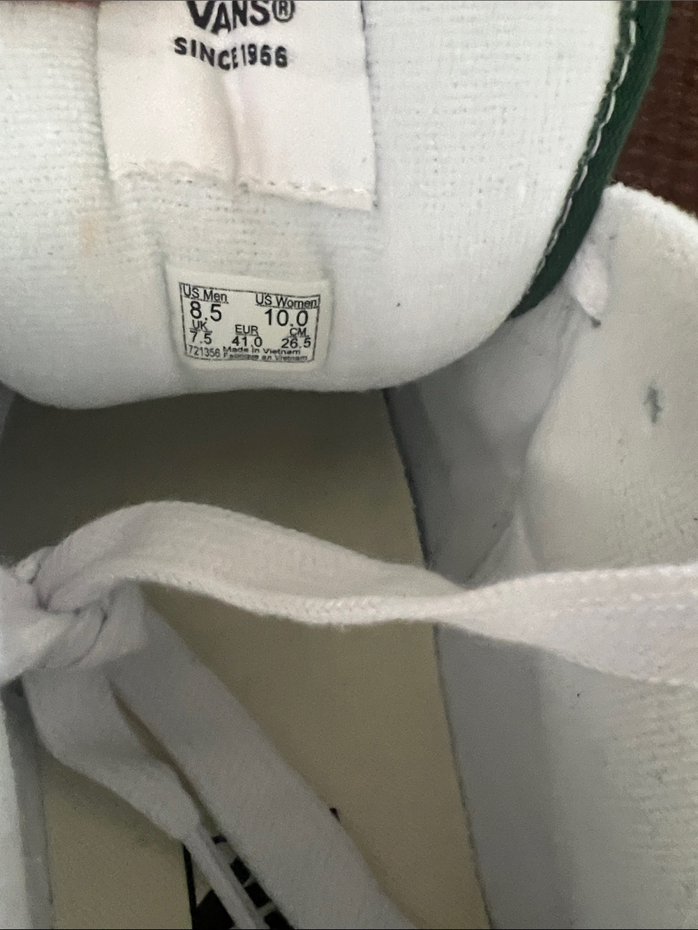 Vans - Picture 8 of 10